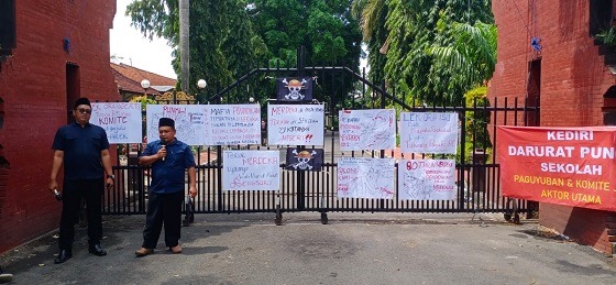 Gelombang Pungli di Sekolah Kembali: Dari SMAN 4 & SMKN 3, Massa Langsung Geruduk Cabang Dinas Wilayah Kediri