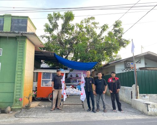 Rekan Indonesia Sumut Bagikan 500 Paket Takjil Kepada Masyarakat