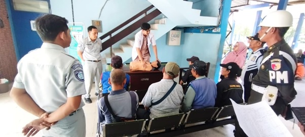 Jasa Raharja Adakan Pelatihan Pertolongan Pertama Gawat Darurat (PPGD) di Terminal Pare Kabupaten Kediri