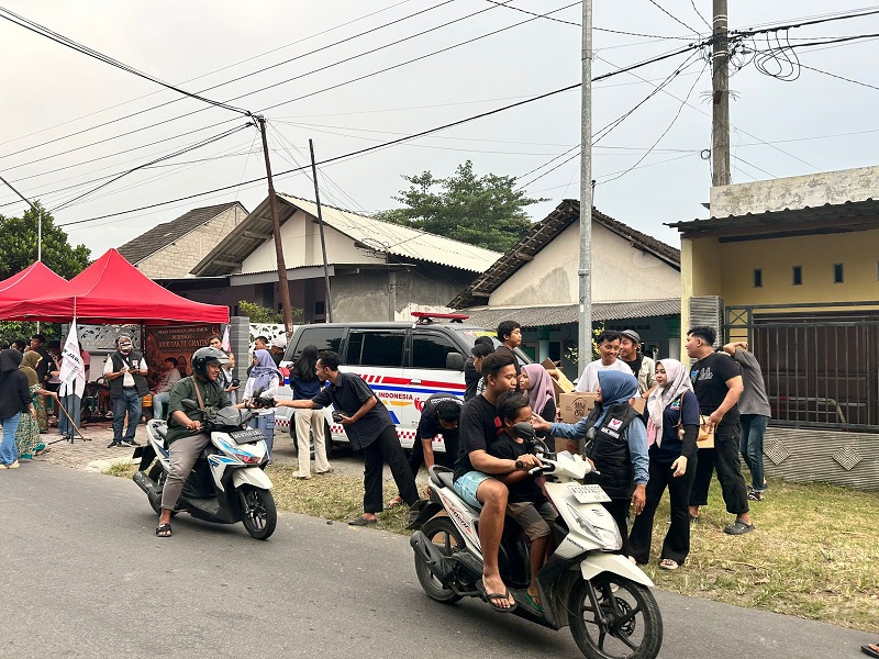 rekan-indonesia-jatim-takjil-ramadan-kediri