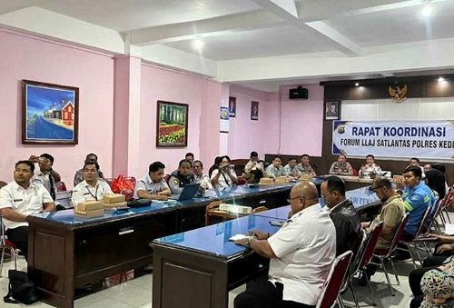 Jasa Raharja Kediri Gelar Diskusi Forum Komunikasi Lalu Lintas (FKLL) Dalam Upaya Penanganan Kecelakaan