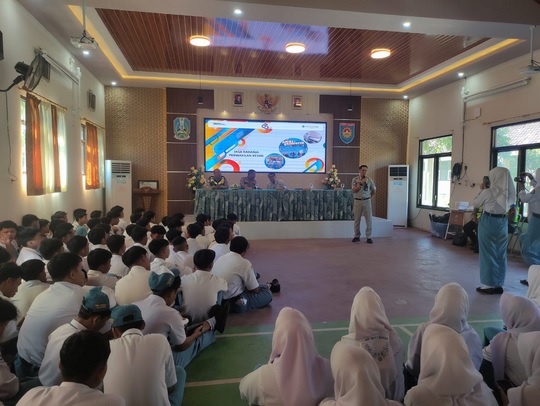 Jasa Raharja Kediri Laksanakan Program Pengajar Peduli Keselamatan Lalu Lintas (PPKL) di SMAN 1 Bagor Kabupaten Nganjuk Jasa Raharja Kediri Laksanakan Program Pengajar Peduli Keselamatan Lalu Lintas (PPKL) di SMAN 1 Bagor Kabupaten Nganjuk