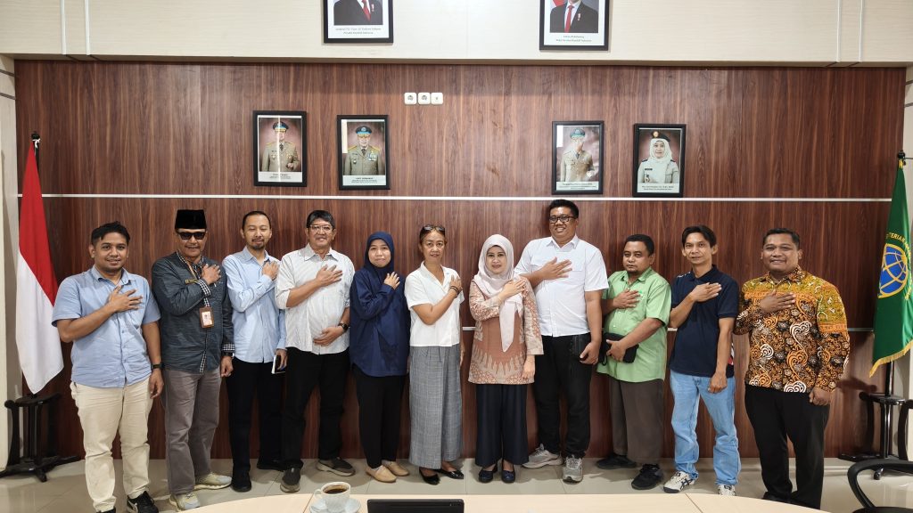 Aliansi Kediri Bangkit: Pembangunan Jalan Tol Kediri Tetap Berjalan, Pengadaan Tanah LP2B Aset Pemkot Kediri Masih Menunggu Rekomendasi Pemerintah Pusat Aliansi Kediri Bangkit: Pembangunan Jalan Tol Kediri Tetap Berjalan, Pengadaan Tanah LP2B Aset Pemkot Kediri Masih Menunggu Rekomendasi Pemerintah Pusat