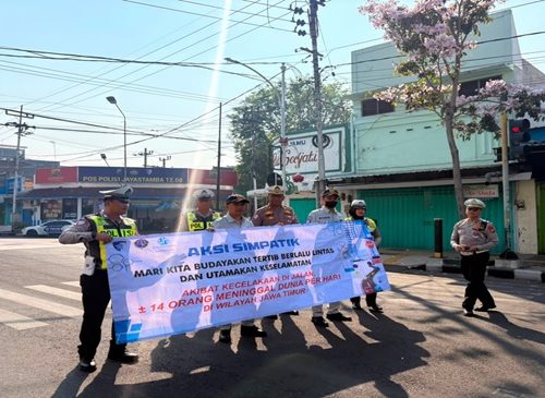 Jasa Raharja Nganjuk Gelar Aksi Simpatik Sebagai Upaya Pencegahan Fatalitas Korban Laka Lantas