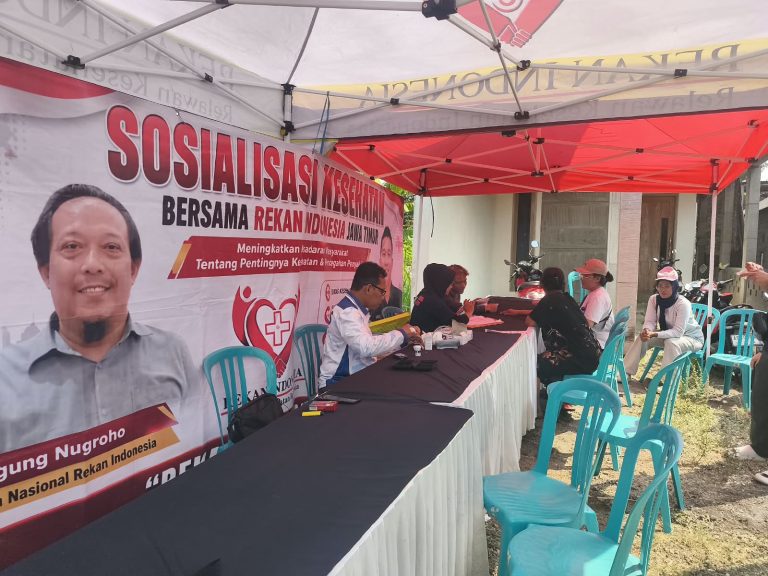 HUT ke-81 RI, Warga Desa Ngadi Antusias Ikuti Jalan Santai dan Cek Kesehatan Gratis